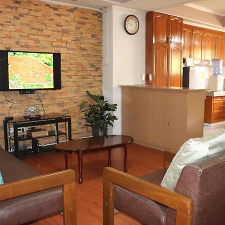 Appartamento Comfy Dwelling Baguio City Esterno foto