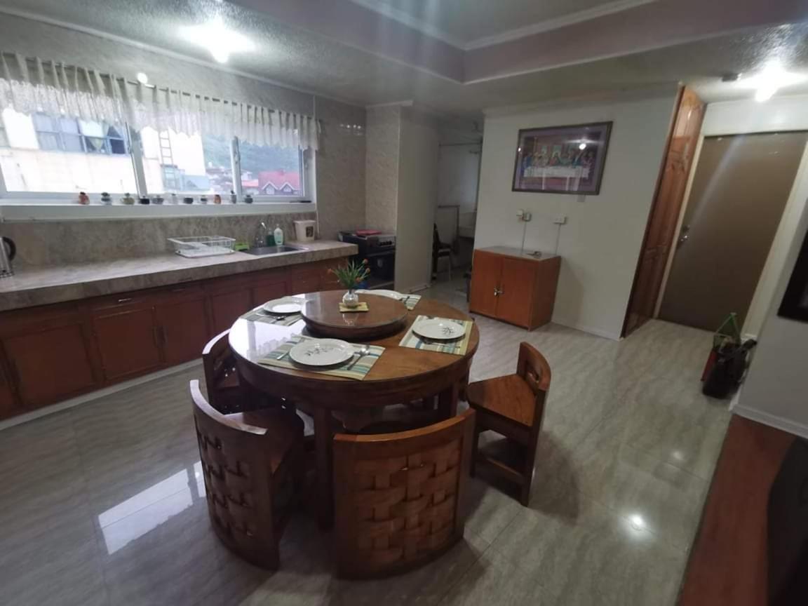 Appartamento Comfy Dwelling Baguio City Esterno foto