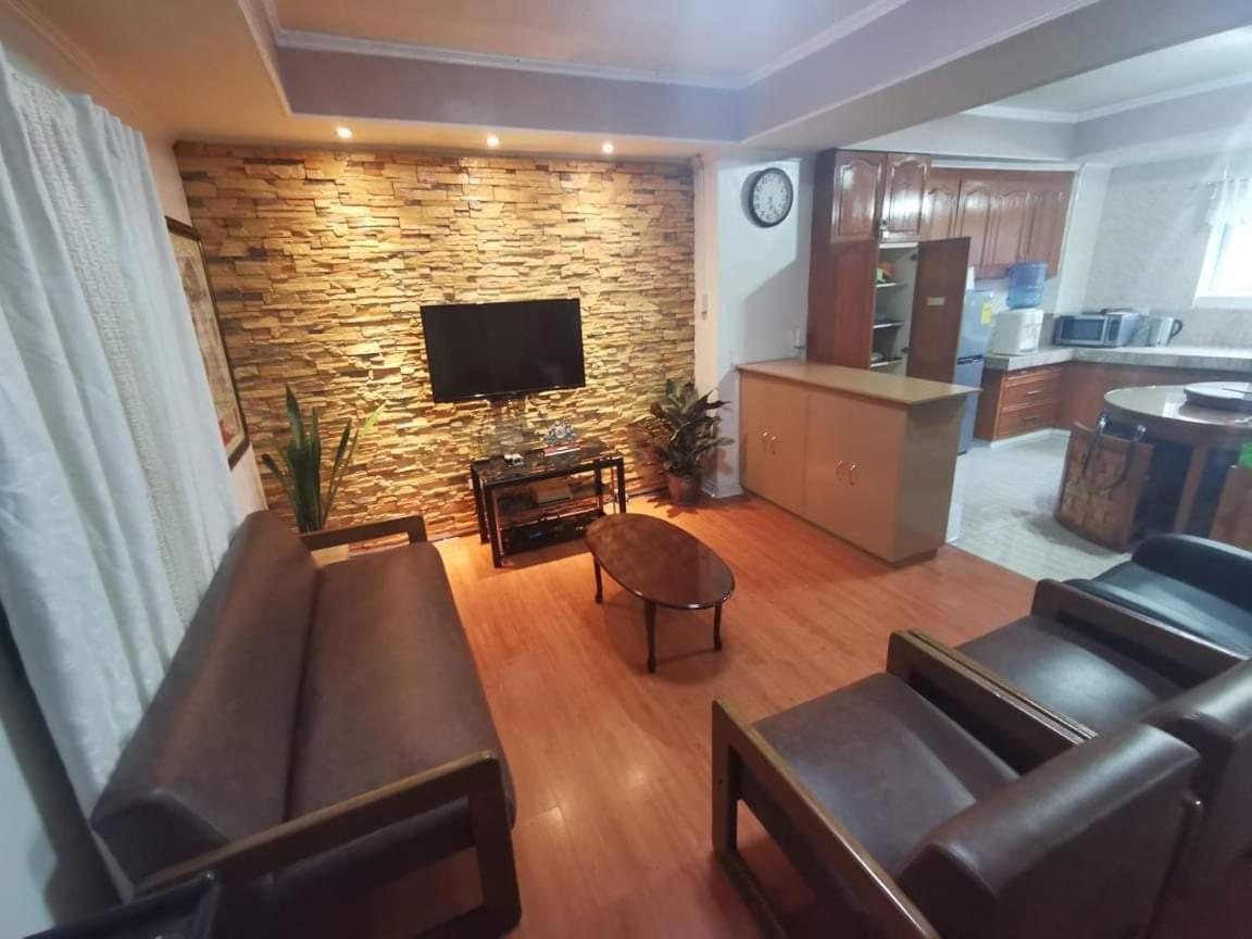 Appartamento Comfy Dwelling Baguio City Esterno foto