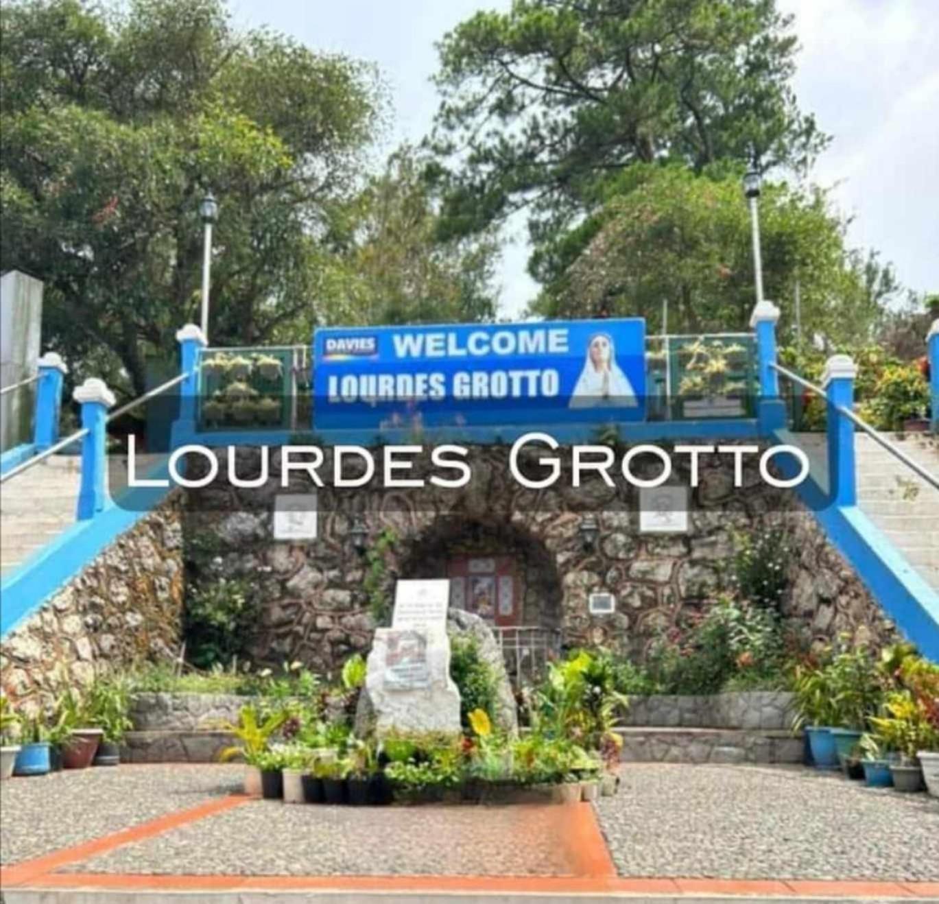 Appartamento Comfy Dwelling Baguio City Esterno foto